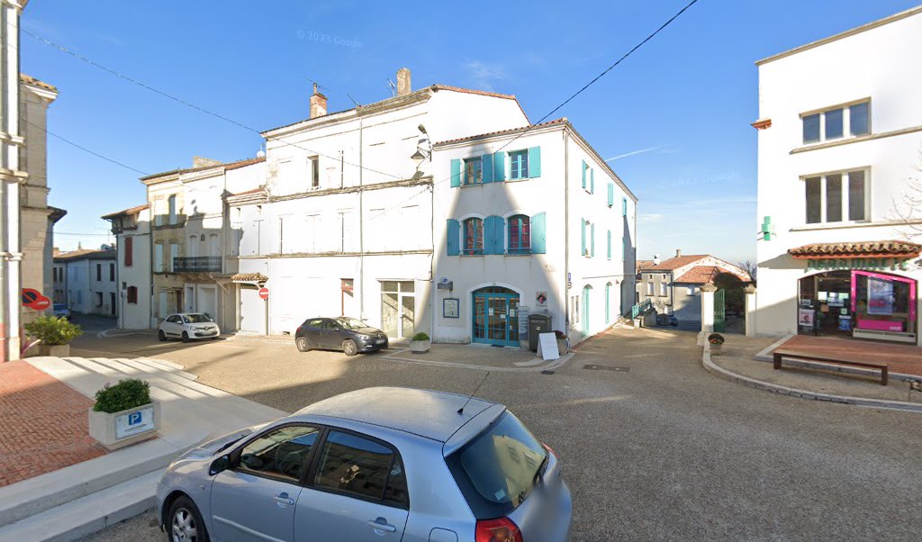Retrouvez toutes les informations de contacts et horaires d&rsquo;ouverture pour La Poste Agence Communale MONCLAR Mairie situé à Monclar dans le département Lot-et-Garonne (47). Pour effectuer envoyer vos colis (colissimo, chronopost, suivi colis), une gestion bancaire (banque postal, French Bank), [&hellip;]