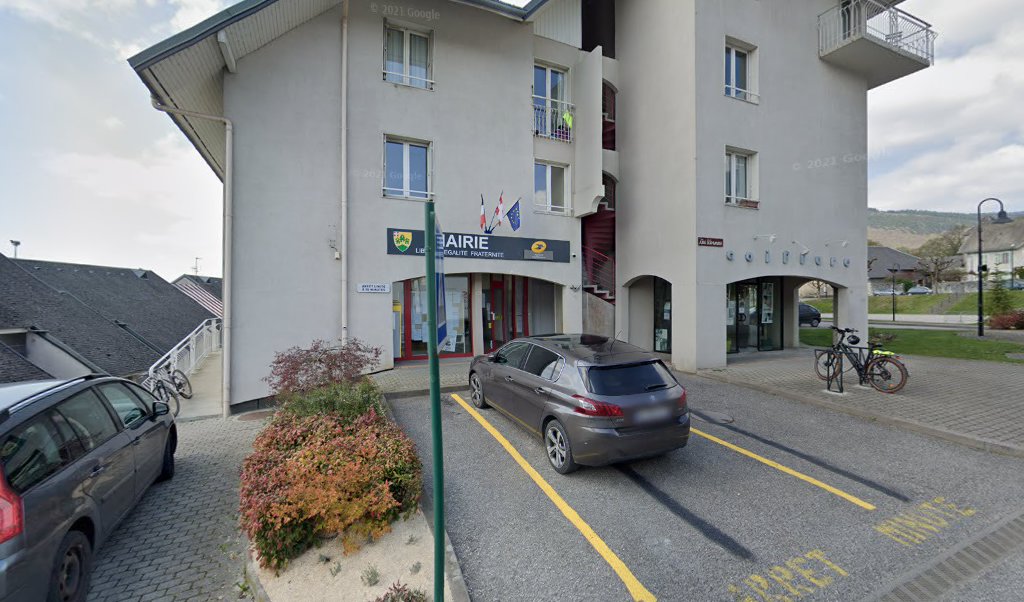 Retrouvez toutes les informations de contacts et horaires d&rsquo;ouverture pour La Poste Agence Communale LA BIOLLE Mairie situé à La biolle dans le département Savoie (73). Pour effectuer envoyer vos colis (colissimo, chronopost, suivi colis), une gestion bancaire (banque postal, [&hellip;]