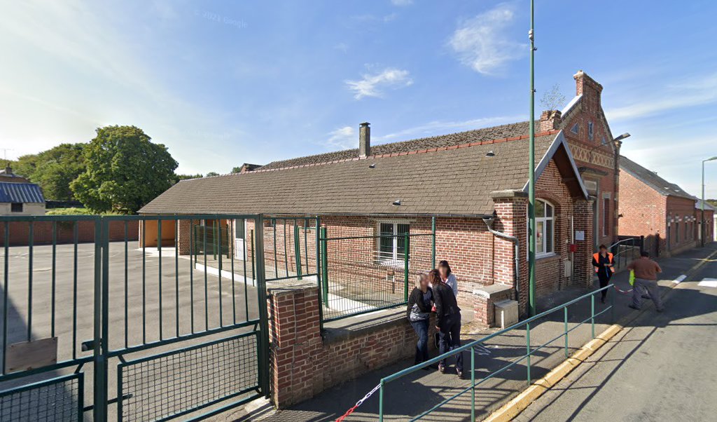 Retrouvez toutes les informations de contacts et horaires d&rsquo;ouverture pour La Poste Agence Communale ESQUEHERIES Mairie situé à Esqueheries dans le département Aisne (02). Pour effectuer envoyer vos colis (colissimo, chronopost, suivi colis), une gestion bancaire (banque postal, French Bank), [&hellip;]