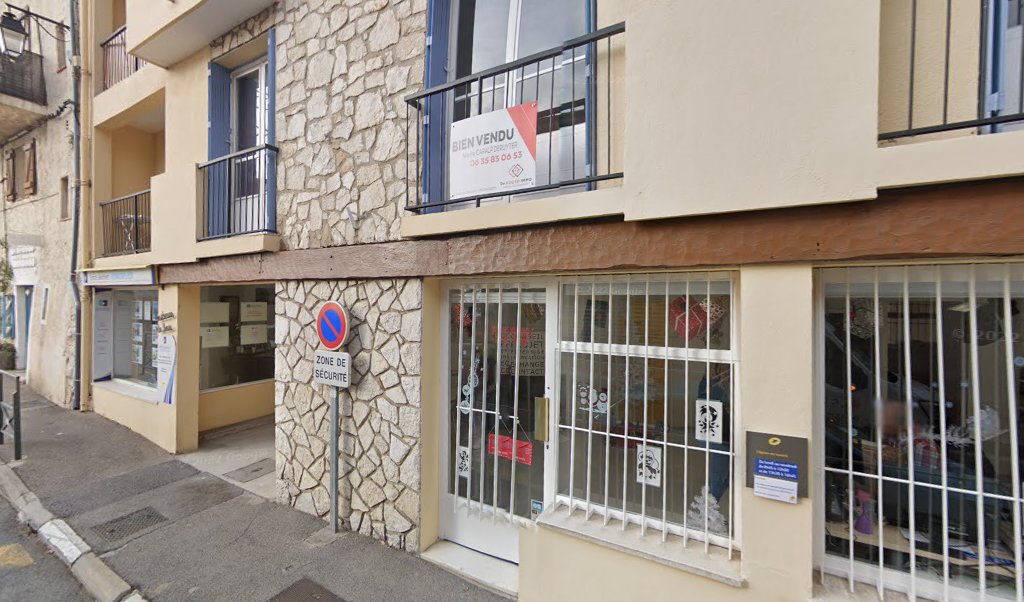 Retrouvez toutes les informations de contacts et horaires d&rsquo;ouverture pour La Poste Agence Communale SAINT JEANNET MAIRIE situé à St jeannet dans le département Alpes-Maritimes (06). Pour effectuer envoyer vos colis (colissimo, chronopost, suivi colis), une gestion bancaire (banque postal, [&hellip;]