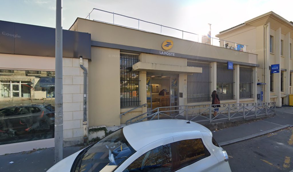 Retrouvez toutes les informations de contacts et horaires d&rsquo;ouverture pour La Poste TALENCE situé à Talence dans le département Gironde (33). Pour effectuer envoyer vos colis (colissimo, chronopost, suivi colis), une gestion bancaire (banque postal, French Bank), votre courrier (suivi [&hellip;]