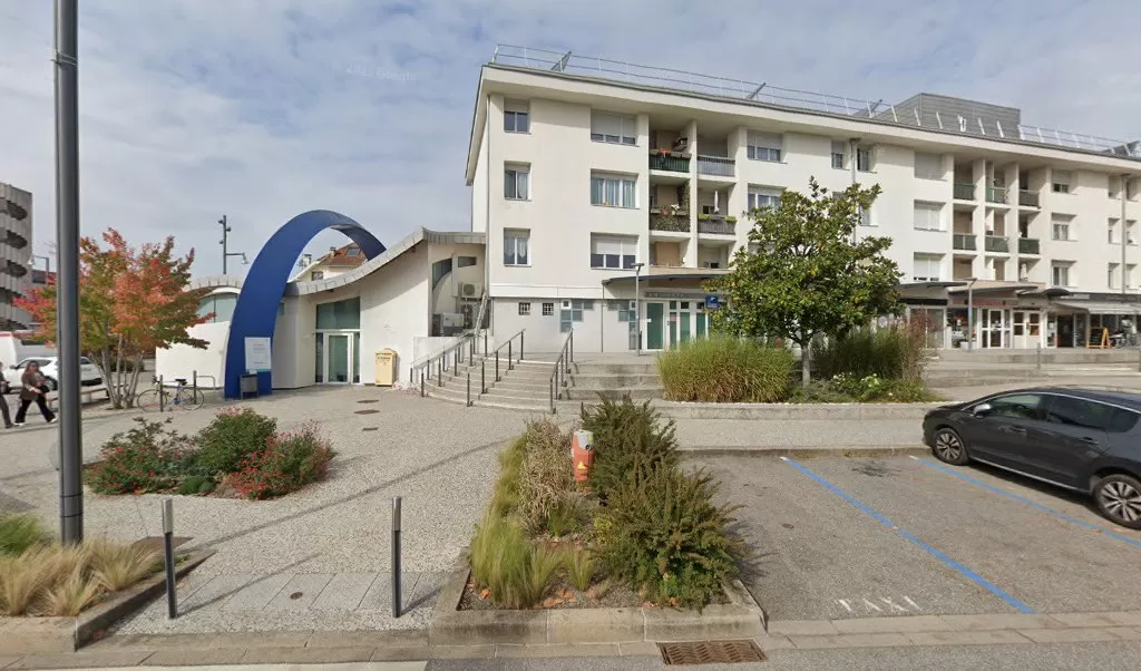 Retrouvez toutes les informations de contacts et horaires d&rsquo;ouverture pour La Poste MEYTHET situé à Meythet dans le département Haute-Savoie (74). Pour effectuer envoyer vos colis (colissimo, chronopost, suivi colis), une gestion bancaire (banque postal, French Bank), votre courrier (suivi [&hellip;]