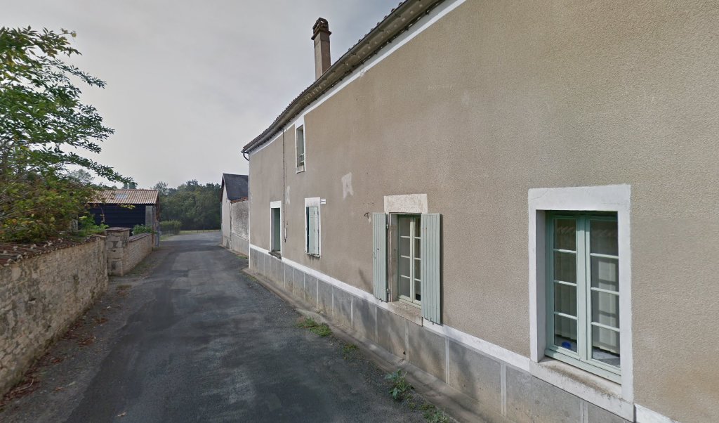Retrouvez toutes les informations de contacts et horaires d&rsquo;ouverture pour La Poste Agence Communale DOIX LES FONTAINES Mairie situé à Doix les fontaines dans le département Vendée (85). Pour effectuer envoyer vos colis (colissimo, chronopost, suivi colis), une gestion bancaire [&hellip;]