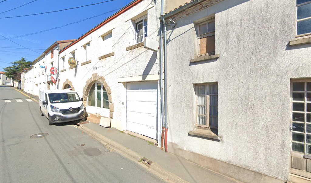 Retrouvez toutes les informations de contacts et horaires d&rsquo;ouverture pour Relais Pickup LE TOUTLEMONDE situé à Toutlemonde dans le département Maine-et-Loire (49). Pour effectuer envoyer vos colis (colissimo, chronopost, suivi colis), une gestion bancaire (banque postal, French Bank), votre courrier [&hellip;]