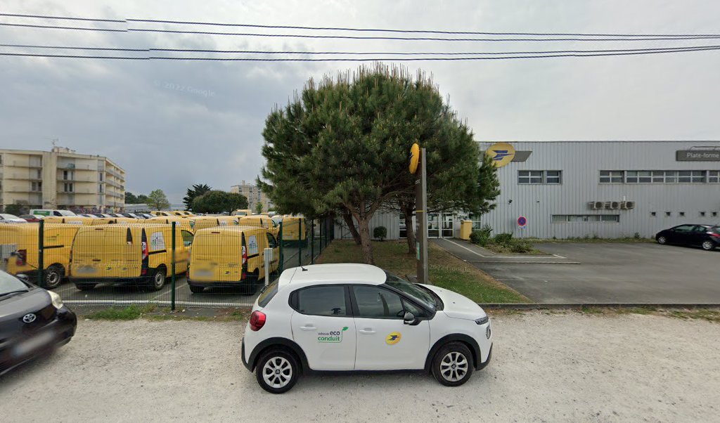 Retrouvez toutes les informations de contacts et horaires d&rsquo;ouverture pour Relais Pickup LA POSTE CARREPRO ROYAN situé à Royan dans le département Charente-Maritime (17). Pour effectuer envoyer vos colis (colissimo, chronopost, suivi colis), une gestion bancaire (banque postal, French Bank), [&hellip;]