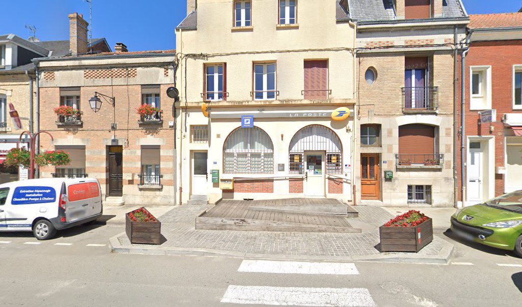 Retrouvez toutes les informations de contacts et horaires d&rsquo;ouverture pour La Poste ATTIGNY situé à Attigny dans le département Ardennes (08). Pour effectuer envoyer vos colis (colissimo, chronopost, suivi colis), une gestion bancaire (banque postal, French Bank), votre courrier (suivi [&hellip;]