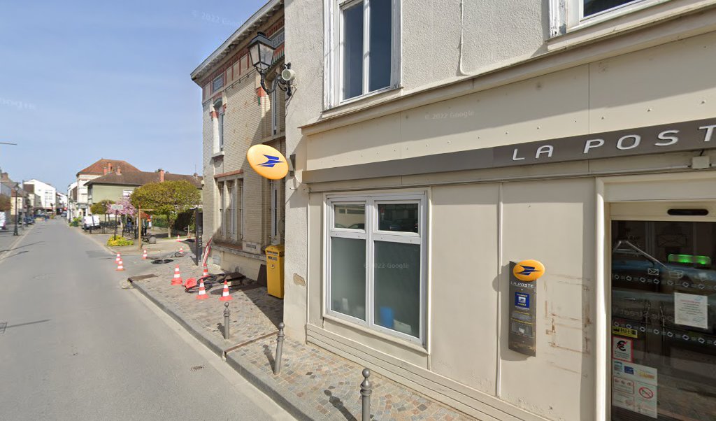 Retrouvez toutes les informations de contacts et horaires d&rsquo;ouverture pour La Poste AY situé à Ay champagne dans le département Marne (51). Pour effectuer envoyer vos colis (colissimo, chronopost, suivi colis), une gestion bancaire (banque postal, French Bank), votre courrier [&hellip;]