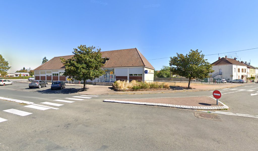 Retrouvez toutes les informations de contacts et horaires d&rsquo;ouverture pour La Poste Espace Clients Pro GUEUGNON PDC1 situé à Gueugnon dans le département Saône-et-Loire (71). Pour effectuer envoyer vos colis (colissimo, chronopost, suivi colis), une gestion bancaire (banque postal, French [&hellip;]