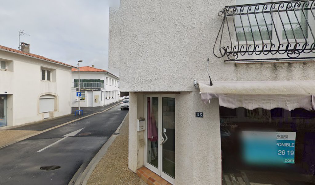 Retrouvez toutes les informations de contacts et horaires d&rsquo;ouverture pour Relais Pickup LA CAVE situé à Etaules dans le département Charente-Maritime (17). Pour effectuer envoyer vos colis (colissimo, chronopost, suivi colis), une gestion bancaire (banque postal, French Bank), votre courrier [&hellip;]