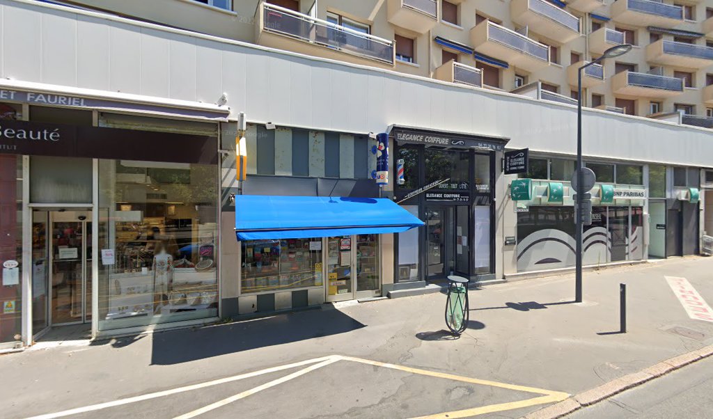 Retrouvez toutes les informations de contacts et horaires d&rsquo;ouverture pour Relais Pickup PRESSE L EPERON situé à St etienne dans le département Loire (42). Pour effectuer envoyer vos colis (colissimo, chronopost, suivi colis), une gestion bancaire (banque postal, French Bank), [&hellip;]