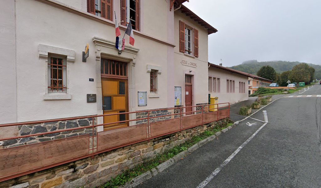 Retrouvez toutes les informations de contacts et horaires d&rsquo;ouverture pour La Poste Agence Communale JULLIE Mairie situé à Jullie dans le département Rhône (69). Pour effectuer envoyer vos colis (colissimo, chronopost, suivi colis), une gestion bancaire (banque postal, French Bank), [&hellip;]
