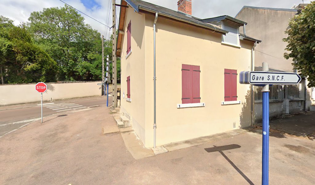 Retrouvez toutes les informations de contacts et horaires d&rsquo;ouverture pour La Poste Espace Clients Pro CLAMECY PDC1 situé à Clamecy dans le département Nièvre (58). Pour effectuer envoyer vos colis (colissimo, chronopost, suivi colis), une gestion bancaire (banque postal, French [&hellip;]