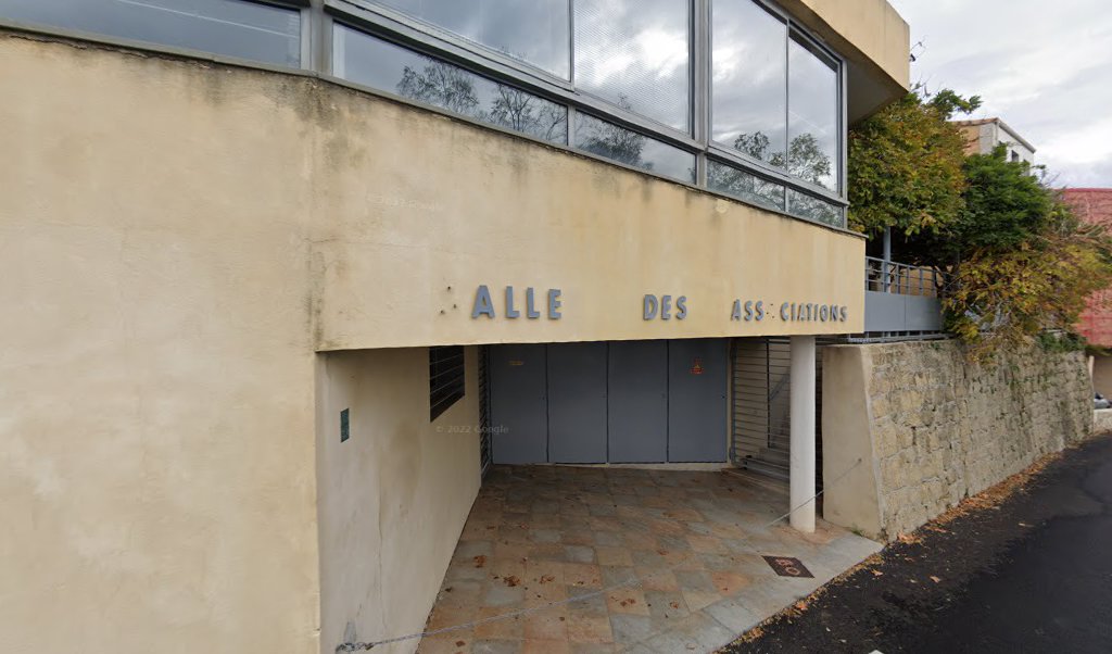 Retrouvez toutes les informations de contacts et horaires d&rsquo;ouverture pour La Poste Agence Communale BERRE LES ALPES Mairie situé à Berre les alpes dans le département Alpes-Maritimes (06). Pour effectuer envoyer vos colis (colissimo, chronopost, suivi colis), une gestion bancaire [&hellip;]