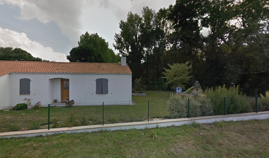 Retrouvez toutes les informations de contacts et horaires d&rsquo;ouverture pour Relais Pickup LE CASTEL situé à Chateauneuf dans le département Vendée (85). Pour effectuer envoyer vos colis (colissimo, chronopost, suivi colis), une gestion bancaire (banque postal, French Bank), votre courrier [&hellip;]