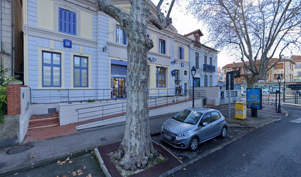 Retrouvez toutes les informations de contacts et horaires d&rsquo;ouverture pour La Poste LA SEYNE LA NAVALE situé à La seyne sur mer dans le département Var (83). Pour effectuer envoyer vos colis (colissimo, chronopost, suivi colis), une gestion bancaire (banque [&hellip;]