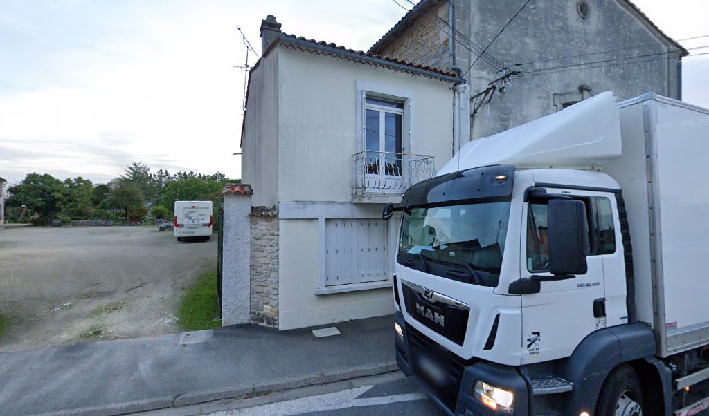 Retrouvez toutes les informations de contacts et horaires d&rsquo;ouverture pour La Poste Agence Communale ST SATURNIN Mairie situé à St saturnin dans le département Charente (16). Pour effectuer envoyer vos colis (colissimo, chronopost, suivi colis), une gestion bancaire (banque postal, [&hellip;]