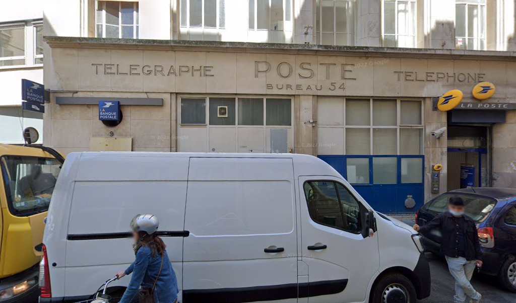 Retrouvez toutes les informations de contacts et horaires d&rsquo;ouverture pour La Poste PARIS BATIGNOLLES situé à Paris dans le département Paris (75). Pour effectuer envoyer vos colis (colissimo, chronopost, suivi colis), une gestion bancaire (banque postal, French Bank), votre courrier [&hellip;]