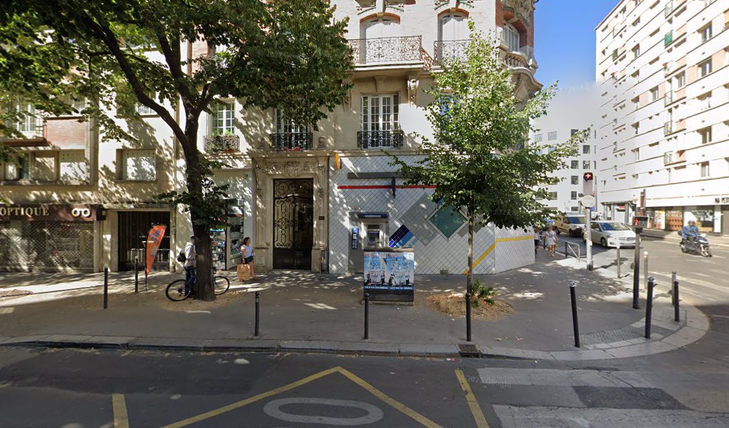 Retrouvez toutes les informations de contacts et horaires d&rsquo;ouverture pour La Poste PARIS VOUILLE situé à Paris dans le département Paris (75). Pour effectuer envoyer vos colis (colissimo, chronopost, suivi colis), une gestion bancaire (banque postal, French Bank), votre courrier [&hellip;]