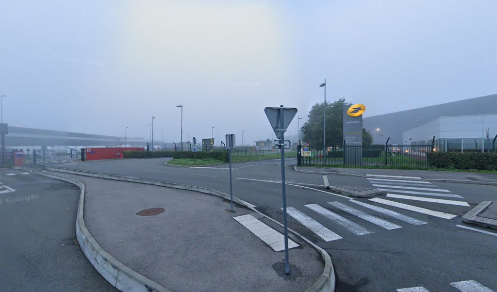 Retrouvez toutes les informations de contacts et horaires d&rsquo;ouverture pour La Poste Espace Clients Pro WISSOUS PARIS SUD PIC situé à Wissous dans le département Essonne (91). Pour effectuer envoyer vos colis (colissimo, chronopost, suivi colis), une gestion bancaire (banque [&hellip;]