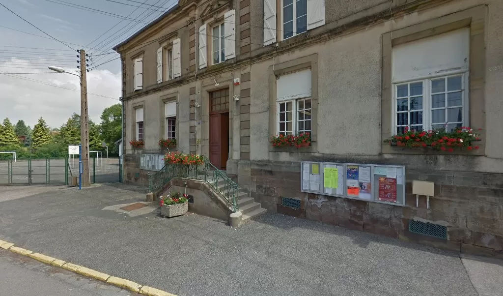 Retrouvez toutes les informations de contacts et horaires d&rsquo;ouverture pour La Poste Agence Communale PEXONNE Mairie situé à Pexonne dans le département Meurthe-et-Moselle (54). Pour effectuer envoyer vos colis (colissimo, chronopost, suivi colis), une gestion bancaire (banque postal, French Bank), [&hellip;]