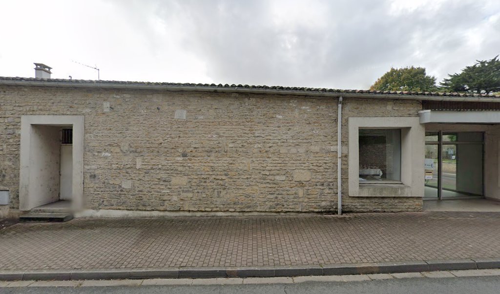 Retrouvez toutes les informations de contacts et horaires d&rsquo;ouverture pour La Poste Relais ST MICHEL EN L HERM 8 à huit situé à St michel en l herm dans le département Vendée (85). Pour effectuer envoyer vos colis (colissimo, chronopost, [&hellip;]