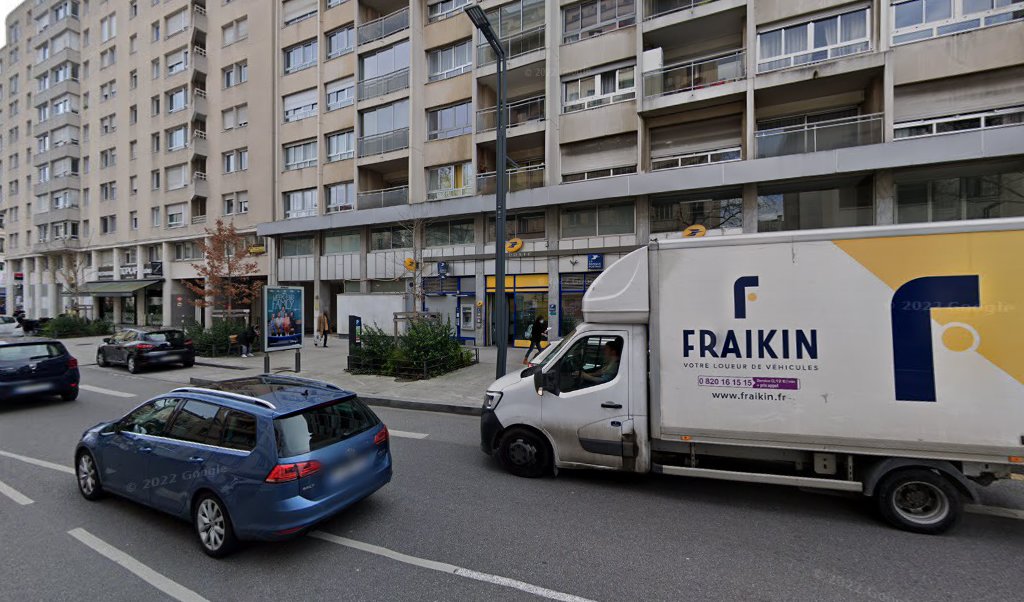 Retrouvez toutes les informations de contacts et horaires d&rsquo;ouverture pour La Poste VILLEURBANNE LES CHARPENNES situé à Villeurbanne dans le département Rhône (69). Pour effectuer envoyer vos colis (colissimo, chronopost, suivi colis), une gestion bancaire (banque postal, French Bank), votre [&hellip;]