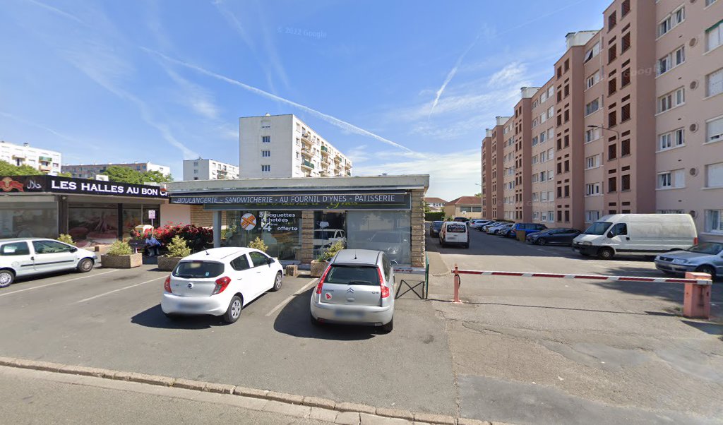 Retrouvez toutes les informations de contacts et horaires d&rsquo;ouverture pour La Poste Agence Communale DREUX Mairie situé à Dreux dans le département Eure-et-Loir (28). Pour effectuer envoyer vos colis (colissimo, chronopost, suivi colis), une gestion bancaire (banque postal, French Bank), [&hellip;]