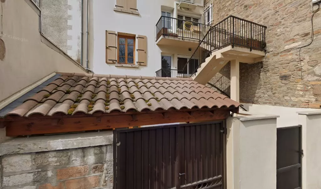 Retrouvez toutes les informations de contacts et horaires d&rsquo;ouverture pour La Poste Relais LPR CHASSELAY situé à Chasselay dans le département Rhône (69). Pour effectuer envoyer vos colis (colissimo, chronopost, suivi colis), une gestion bancaire (banque postal, French Bank), votre [&hellip;]