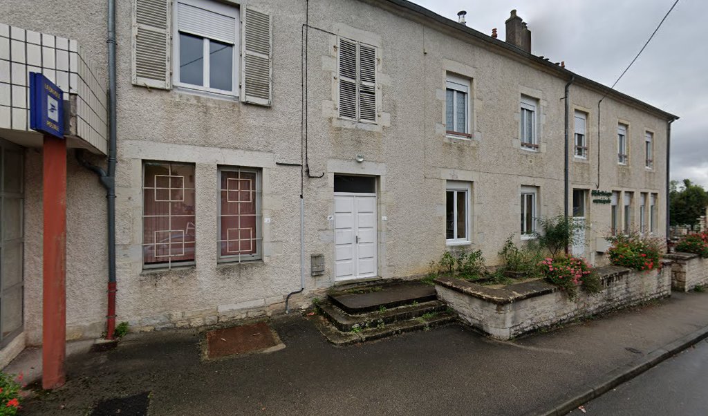 Retrouvez toutes les informations de contacts et horaires d&rsquo;ouverture pour La Poste FOUCHERANS situé à Foucherans dans le département Jura (39). Pour effectuer envoyer vos colis (colissimo, chronopost, suivi colis), une gestion bancaire (banque postal, French Bank), votre courrier (suivi [&hellip;]
