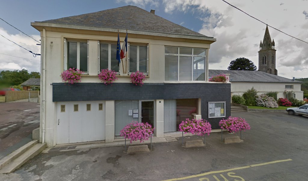 Retrouvez toutes les informations de contacts et horaires d&rsquo;ouverture pour La Poste Agence Communale MONTSENELLE Mairie situé à Montsenelle dans le département Manche (50). Pour effectuer envoyer vos colis (colissimo, chronopost, suivi colis), une gestion bancaire (banque postal, French Bank), [&hellip;]