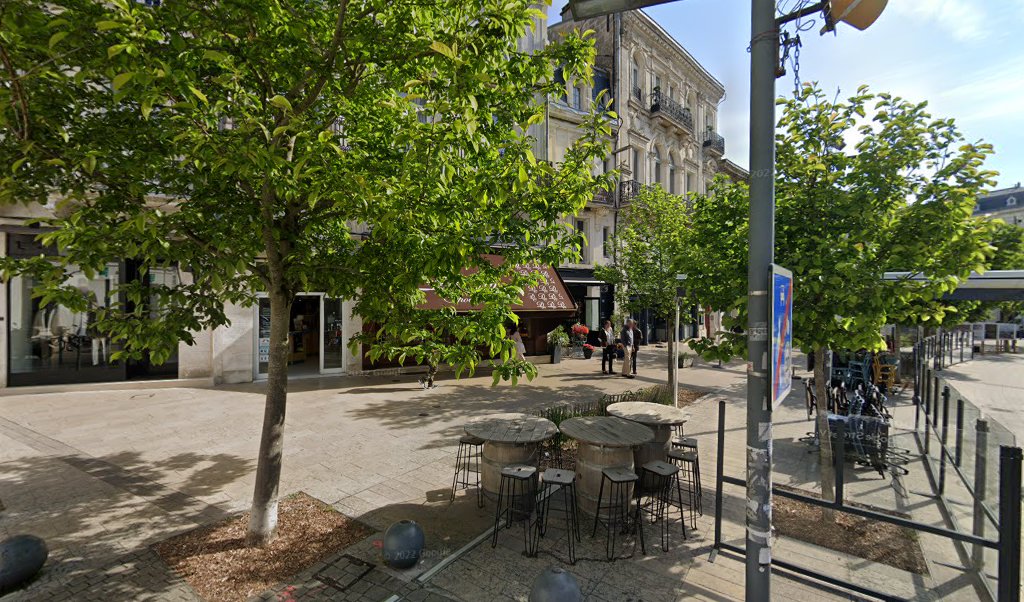 Retrouvez toutes les informations de contacts et horaires d&rsquo;ouverture pour Relais Pickup PRINTEMPS FLEURI situé à Angouleme dans le département Charente (16). Pour effectuer envoyer vos colis (colissimo, chronopost, suivi colis), une gestion bancaire (banque postal, French Bank), votre courrier [&hellip;]