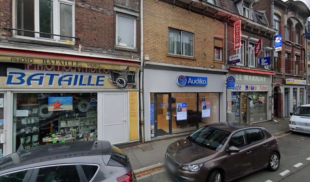 Retrouvez toutes les informations de contacts et horaires d&rsquo;ouverture pour Relais Pickup STUDIO BATAILLE PHOTO situé à La madeleine dans le département Nord (59). Pour effectuer envoyer vos colis (colissimo, chronopost, suivi colis), une gestion bancaire (banque postal, French Bank), [&hellip;]