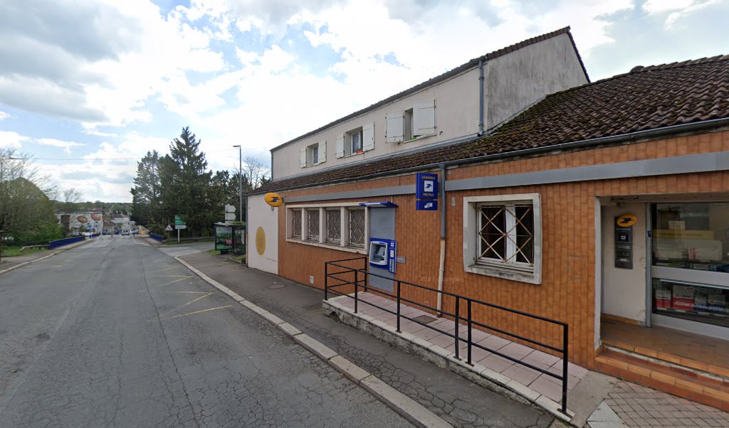 Retrouvez toutes les informations de contacts et horaires d&rsquo;ouverture pour La Poste BLANZY situé à Blanzy dans le département Saône-et-Loire (71). Pour effectuer envoyer vos colis (colissimo, chronopost, suivi colis), une gestion bancaire (banque postal, French Bank), votre courrier (suivi [&hellip;]
