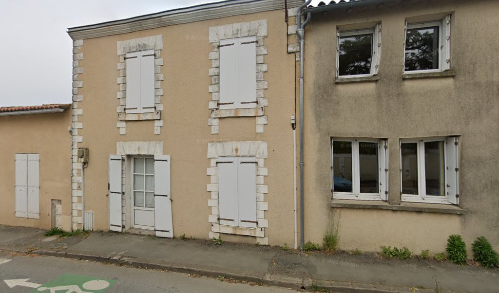 Retrouvez toutes les informations de contacts et horaires d&rsquo;ouverture pour Relais Pickup M MOTOCULTURE situé à Champdeniers dans le département Deux-Sèvres (79). Pour effectuer envoyer vos colis (colissimo, chronopost, suivi colis), une gestion bancaire (banque postal, French Bank), votre courrier [&hellip;]