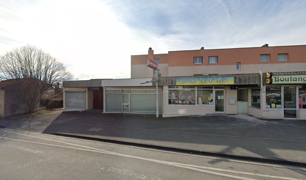 Retrouvez toutes les informations de contacts et horaires d&rsquo;ouverture pour Relais Pickup VIVAL situé à Riom dans le département Puy-de-Dôme (63). Pour effectuer envoyer vos colis (colissimo, chronopost, suivi colis), une gestion bancaire (banque postal, French Bank), votre courrier (suivi [&hellip;]