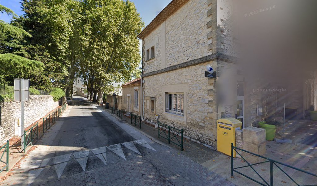 Retrouvez toutes les informations de contacts et horaires d&rsquo;ouverture pour La Poste Agence Communale LIRAC Mairie situé à Lirac dans le département Gard (30). Pour effectuer envoyer vos colis (colissimo, chronopost, suivi colis), une gestion bancaire (banque postal, French Bank), [&hellip;]