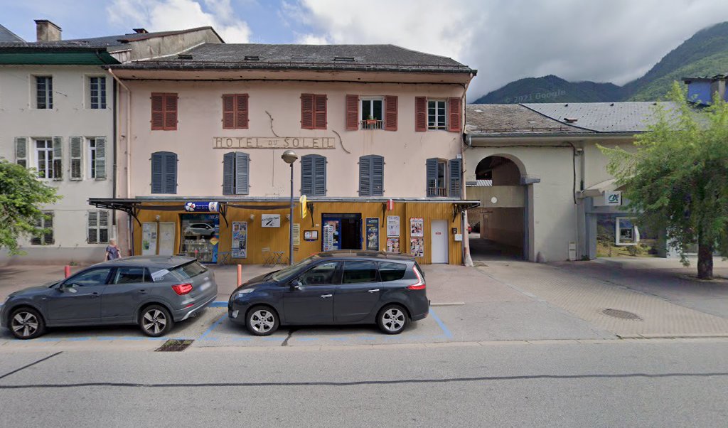 Retrouvez toutes les informations de contacts et horaires d&rsquo;ouverture pour La Poste Relais AIGUEBELLE situé à Val d arc dans le département Savoie (73). Pour effectuer envoyer vos colis (colissimo, chronopost, suivi colis), une gestion bancaire (banque postal, French Bank), [&hellip;]