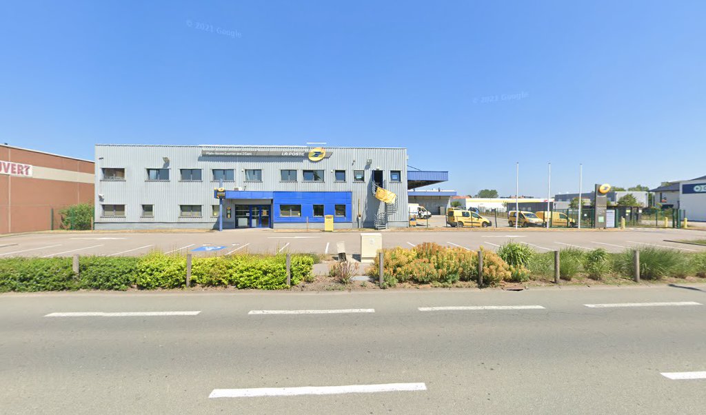 Retrouvez toutes les informations de contacts et horaires d&rsquo;ouverture pour La Poste Espace Clients Pro CALAIS PDC1 situé à Calais dans le département Pas-de-Calais (62). Pour effectuer envoyer vos colis (colissimo, chronopost, suivi colis), une gestion bancaire (banque postal, French [&hellip;]