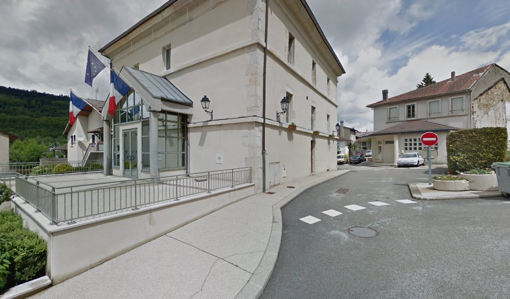 Retrouvez toutes les informations de contacts et horaires d&rsquo;ouverture pour La Poste Agence Communale MARTIGNAT Mairie situé à Martignat dans le département Ain (01). Pour effectuer envoyer vos colis (colissimo, chronopost, suivi colis), une gestion bancaire (banque postal, French Bank), [&hellip;]
