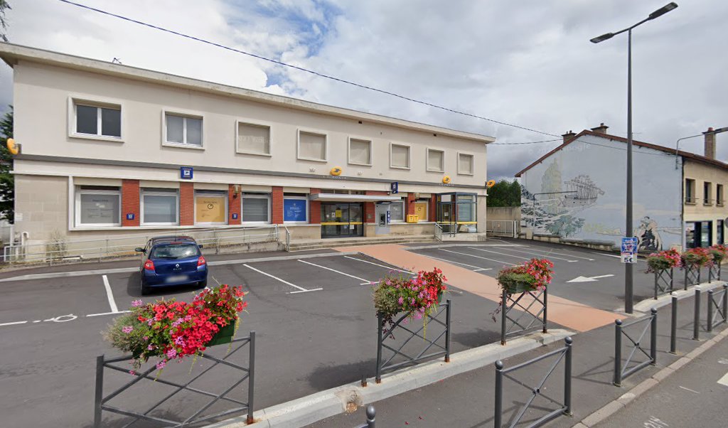 Retrouvez toutes les informations de contacts et horaires d&rsquo;ouverture pour La Poste JARNY situé à Jarny dans le département Meurthe-et-Moselle (54). Pour effectuer envoyer vos colis (colissimo, chronopost, suivi colis), une gestion bancaire (banque postal, French Bank), votre courrier (suivi [&hellip;]