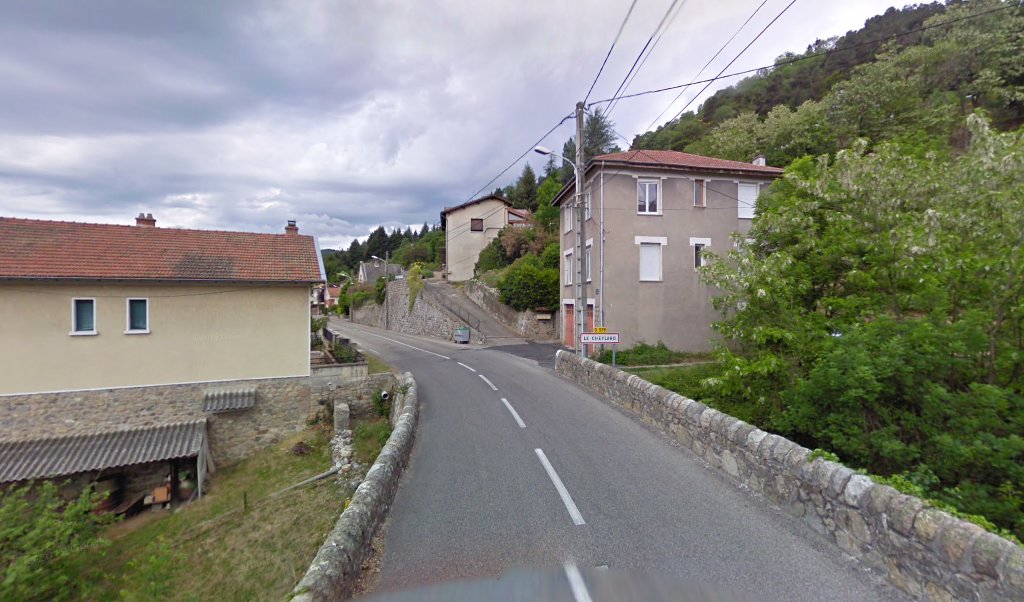 Retrouvez toutes les informations de contacts et horaires d&rsquo;ouverture pour La Poste Agence Communale DESAIGNES Mairie situé à Desaignes dans le département Ardèche (07). Pour effectuer envoyer vos colis (colissimo, chronopost, suivi colis), une gestion bancaire (banque postal, French Bank), [&hellip;]