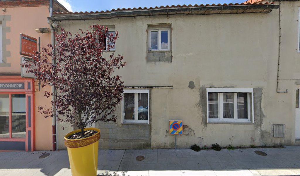 Retrouvez toutes les informations de contacts et horaires d&rsquo;ouverture pour Relais Pickup CORDONNERIE SERVICE HONORE situé à Cerizay dans le département Deux-Sèvres (79). Pour effectuer envoyer vos colis (colissimo, chronopost, suivi colis), une gestion bancaire (banque postal, French Bank), votre [&hellip;]