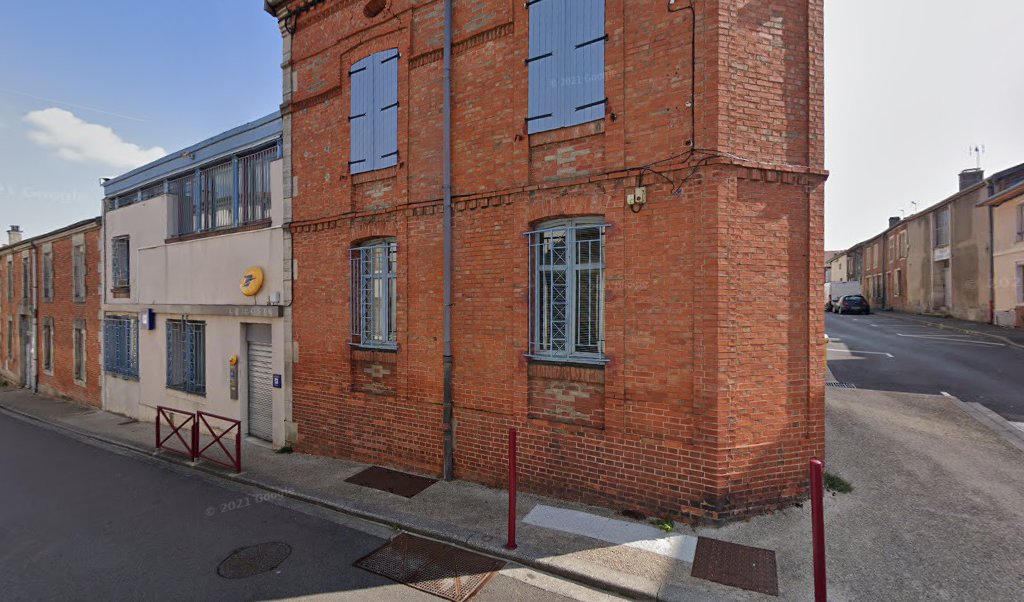 Retrouvez toutes les informations de contacts et horaires d&rsquo;ouverture pour La Poste ANCERVILLE situé à Ancerville dans le département Meuse (55). Pour effectuer envoyer vos colis (colissimo, chronopost, suivi colis), une gestion bancaire (banque postal, French Bank), votre courrier (suivi [&hellip;]