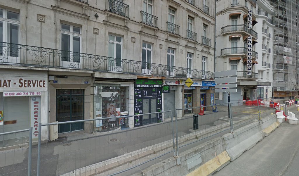 Retrouvez toutes les informations de contacts et horaires d&rsquo;ouverture pour La Poste Relais NANTES CARREFOUR EXPRESS situé à Nantes dans le département Loire-Atlantique (44). Pour effectuer envoyer vos colis (colissimo, chronopost, suivi colis), une gestion bancaire (banque postal, French Bank), [&hellip;]