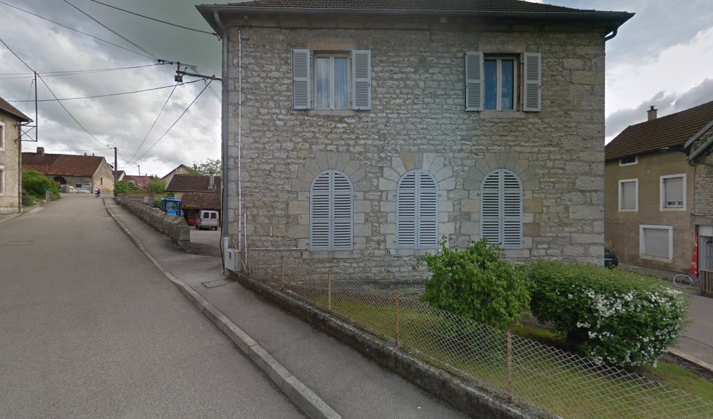 Retrouvez toutes les informations de contacts et horaires d&rsquo;ouverture pour La Poste Agence Communale MOUCHARD Mairie situé à Mouchard dans le département Jura (39). Pour effectuer envoyer vos colis (colissimo, chronopost, suivi colis), une gestion bancaire (banque postal, French Bank), [&hellip;]