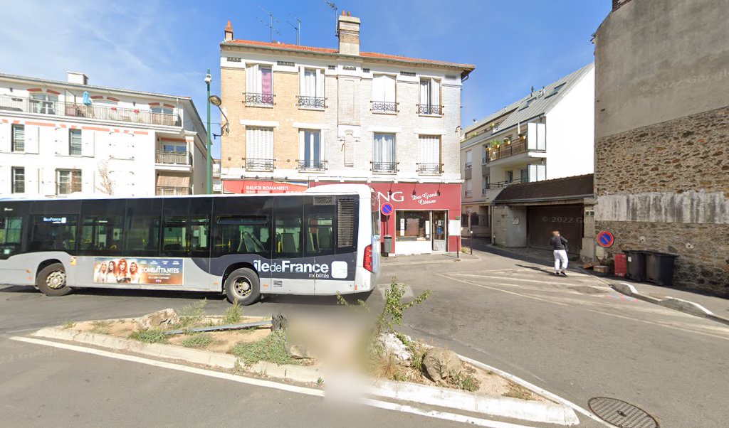 Retrouvez toutes les informations de contacts et horaires d&rsquo;ouverture pour Relais Pickup PRESSING DES GRANDS COTEAUX situé à Gagny dans le département Seine-Saint-Denis (93). Pour effectuer envoyer vos colis (colissimo, chronopost, suivi colis), une gestion bancaire (banque postal, French Bank), [&hellip;]