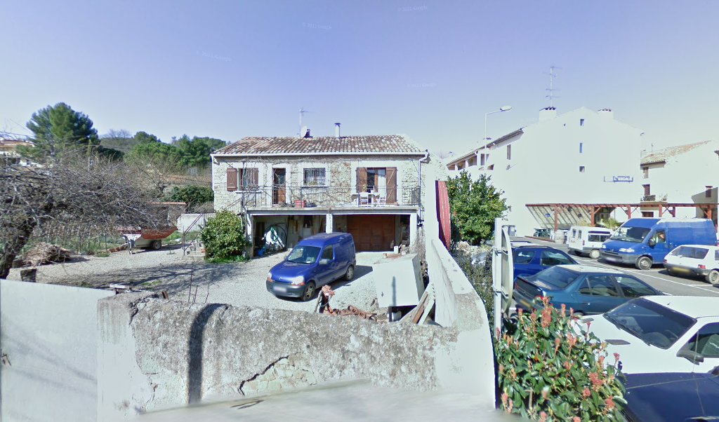 Retrouvez toutes les informations de contacts et horaires d&rsquo;ouverture pour La Poste Agence Communale GABIAN Mairie situé à Gabian dans le département Hérault (34). Pour effectuer envoyer vos colis (colissimo, chronopost, suivi colis), une gestion bancaire (banque postal, French Bank), [&hellip;]