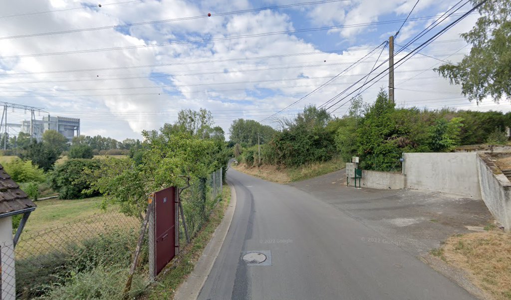 Retrouvez toutes les informations de contacts et horaires d&rsquo;ouverture pour La Poste Relais AVARAY Buraliste situé à Avaray dans le département Loir-et-Cher (41). Pour effectuer envoyer vos colis (colissimo, chronopost, suivi colis), une gestion bancaire (banque postal, French Bank), votre [&hellip;]