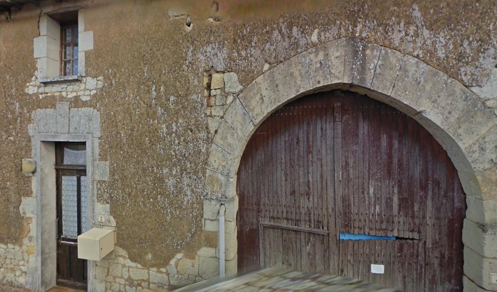 Retrouvez toutes les informations de contacts et horaires d&rsquo;ouverture pour La Poste Agence Communale ROIFFE Mairie situé à Roiffe dans le département Vienne (86). Pour effectuer envoyer vos colis (colissimo, chronopost, suivi colis), une gestion bancaire (banque postal, French Bank), [&hellip;]