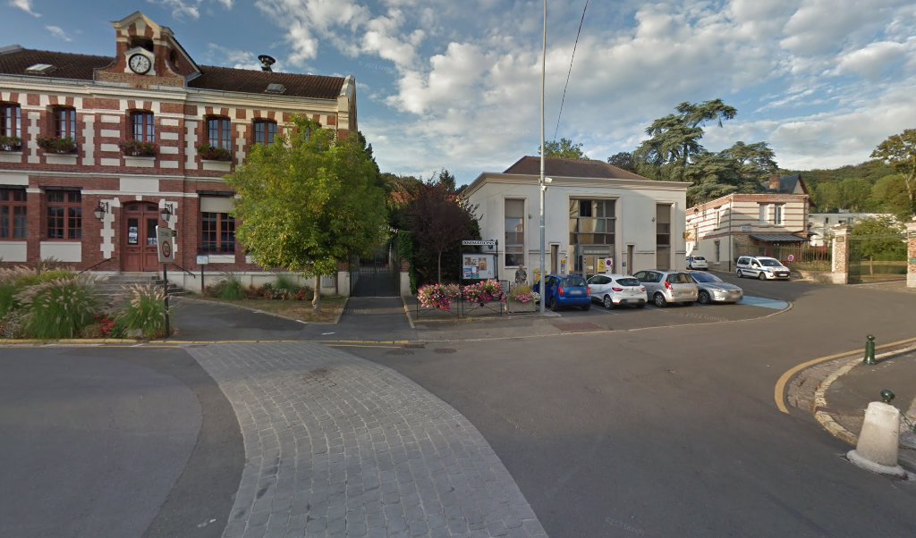 Retrouvez toutes les informations de contacts et horaires d&rsquo;ouverture pour La Poste ANDILLY situé à Andilly dans le département Val-D&rsquo;Oise (95). Pour effectuer envoyer vos colis (colissimo, chronopost, suivi colis), une gestion bancaire (banque postal, French Bank), votre courrier (suivi [&hellip;]